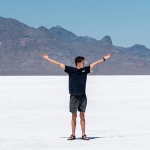 Meet your Posher, Ellis